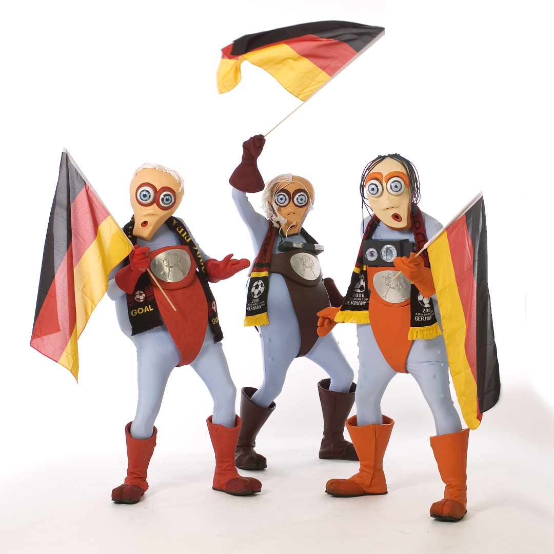 Die Meinungen sind ja sehr geteilt... aber ich freue mich auf schöne Fußballspiele bei der WM. Es lebe der Sportsgeist!
Liebe Grüße Piko

#quassler #foolpool1 #fussballwm